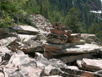 Cairn marking path on Jim's Ninety-Nine 90 hike (The Canyons).